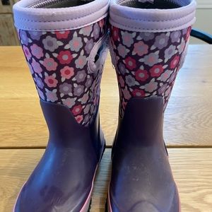 Kid Bogs snow boots